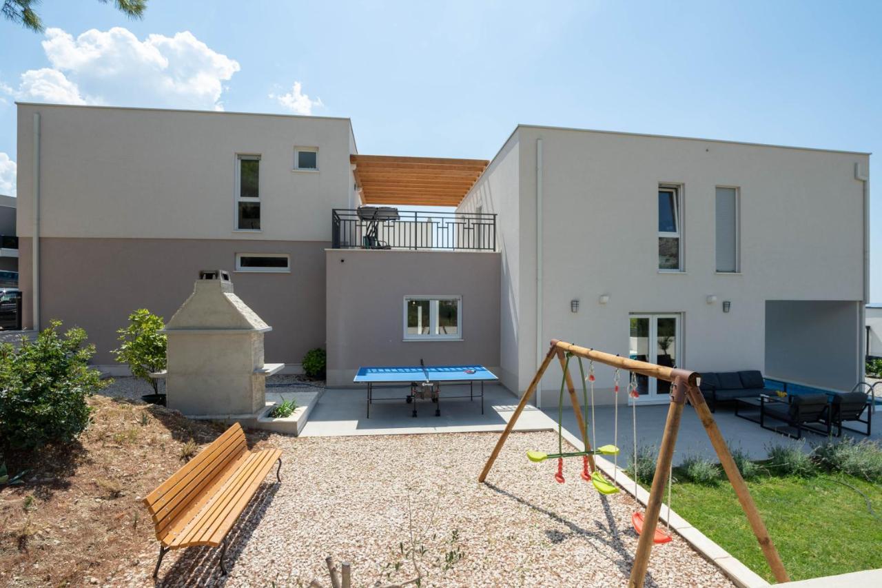 Villa Dorso With Heated Pool Klis Eksteriør bilde